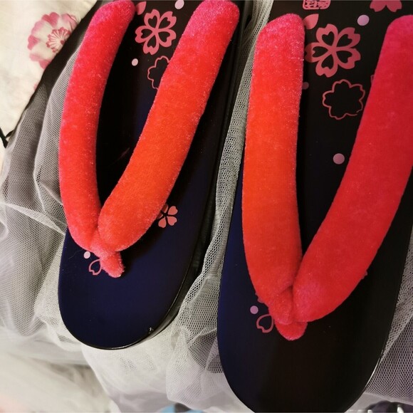 Rare Hello Kitty Pink Sakura Kimono Yukata Geta Women Robe Japan Vintage Retro - Picture 6 of 16